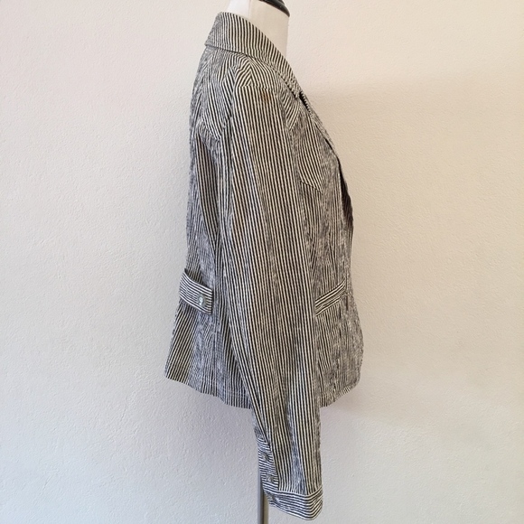 St. John Seersucker Blazer Ball White Size Medium - Picture 6 of 8